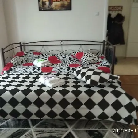 Aristea's Place Апартаменты *
